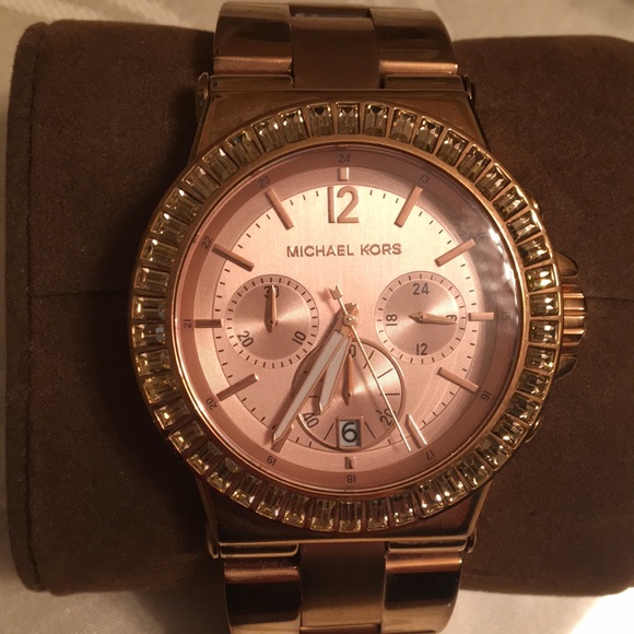 Michael Kors rose gold watch - Picture 5 of 5